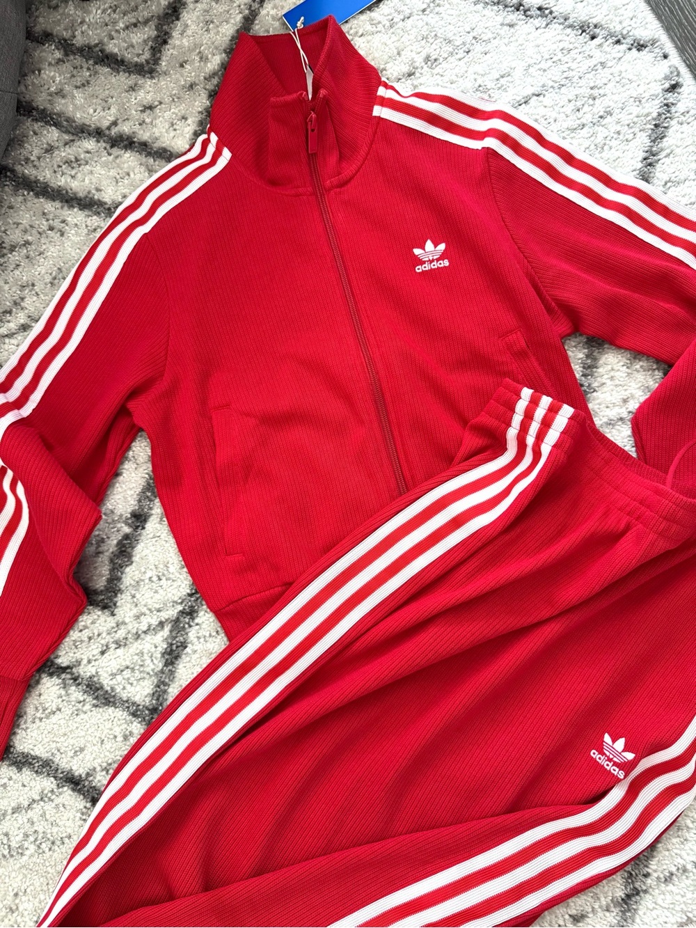 2pcs set adidas Originals Knitted Track Jacket top and Skirt with White Stripes